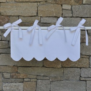 White cotton festooned mini valance