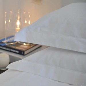 White percale pillowcase 200 TC embroidery awl
