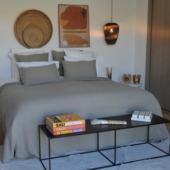 Tino Waffle Cotton and Linen Bedspread in Cappuccino